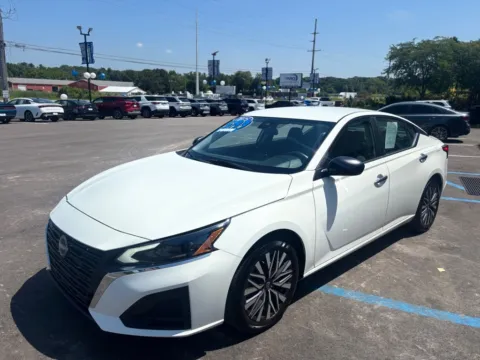 More photos of 2025 NISSAN ALTIMA 2.5 SV at Pro Auto Finance, IN
