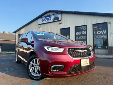 Red 2023 CHRYSLER PACIFICA TOURING L for sale in Crown Point, IN