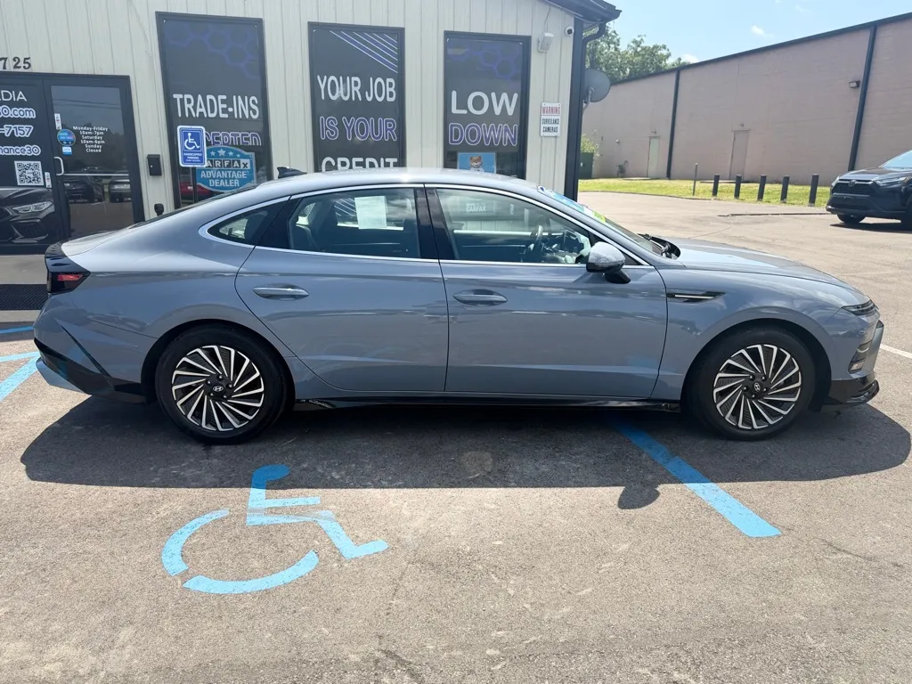 2025 Hyundai Sonata Hybrid SEL - Photo 14