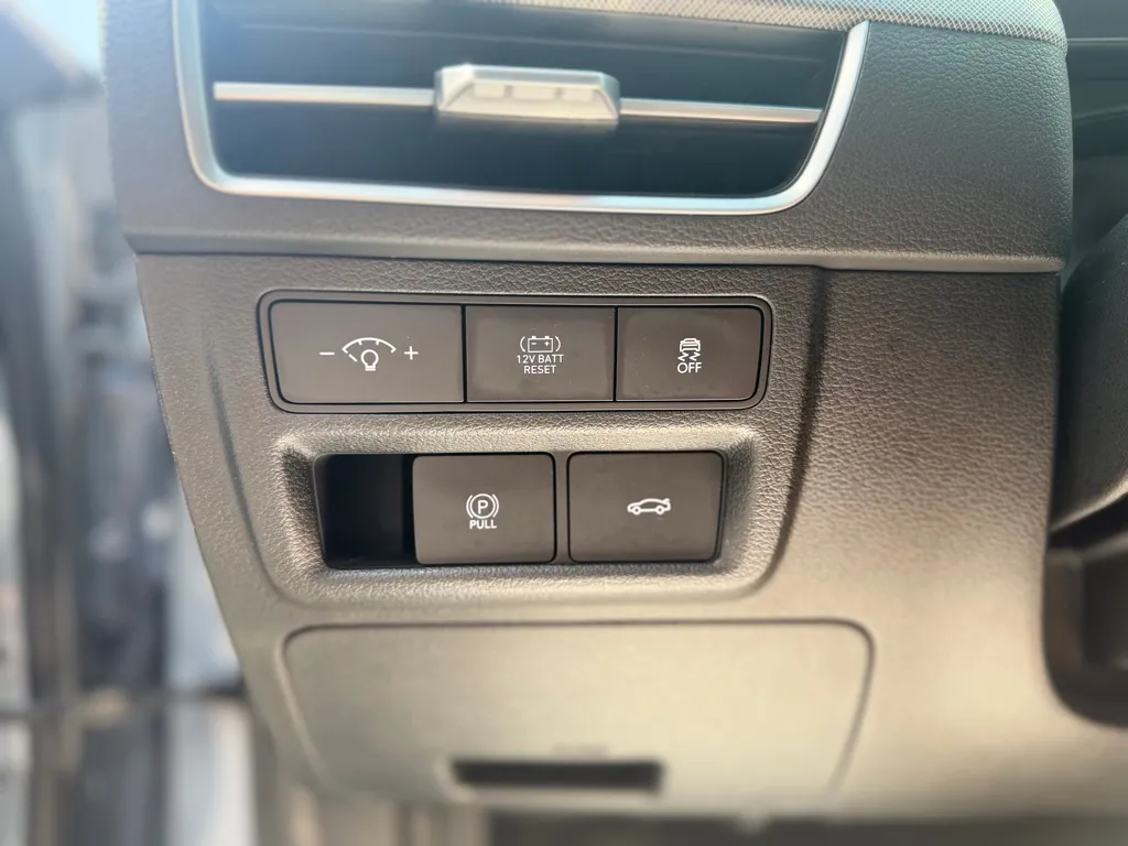 2025 Hyundai Sonata Hybrid SEL - Photo 26