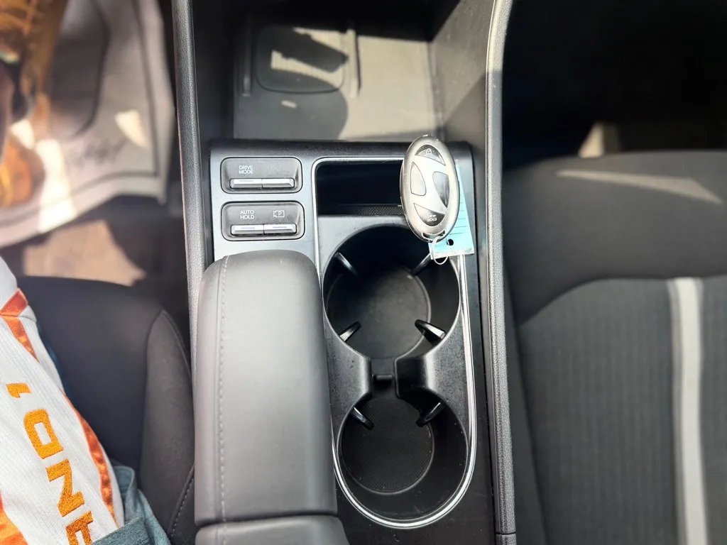 2025 Hyundai Sonata Hybrid SEL - Photo 27
