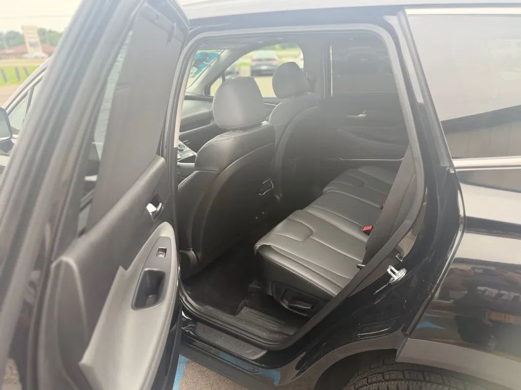 2023 Hyundai Santa Fe SEL - Photo 17