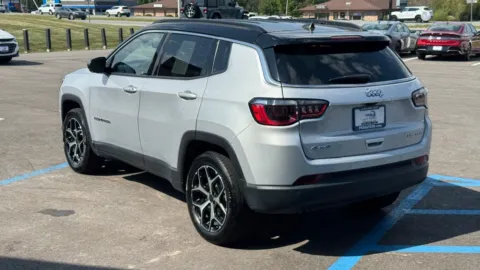 More photos of 2025 JEEP COMPASS LIMITED at Pro Auto Finance, IN