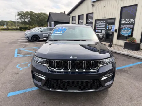More photos of 2023 JEEP GRAND CHEROKEE LIMITED at Pro Auto Finance, IN