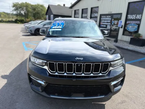 More photos of 2023 JEEP GRAND CHEROKEE LIMITED at Pro Auto Finance, IN