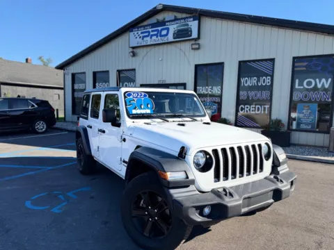 White 2022 JEEP WRANGLER UNLIMI SPORT ALTITUDE for sale in Crown Point, IN