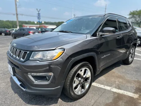 More photos of 2021 JEEP COMPASS LIMITED at Pro Auto Finance, IN