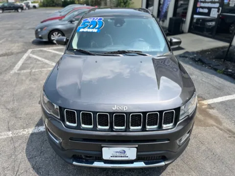 More photos of 2021 JEEP COMPASS LIMITED at Pro Auto Finance, IN