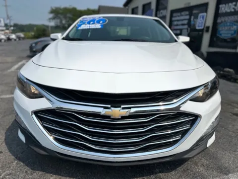 Another view of 2019 CHEVROLET MALIBU LT for sale in Crown Point, IN at Pro Auto Finance