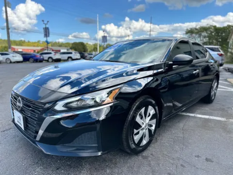 More photos of 2024 NISSAN ALTIMA 2.5 S at Pro Auto Finance, IN