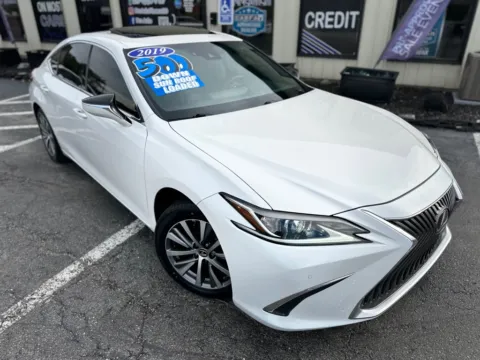 Photos of 2019 LEXUS ES 350 BASE for sale in Crown Point, IN at Pro Auto Finance