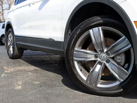 More photos of 2021 Volkswagen Tiguan SEL 4MOTION Sport Utility 4D at Exclusive Autohaus - Roselle, IL