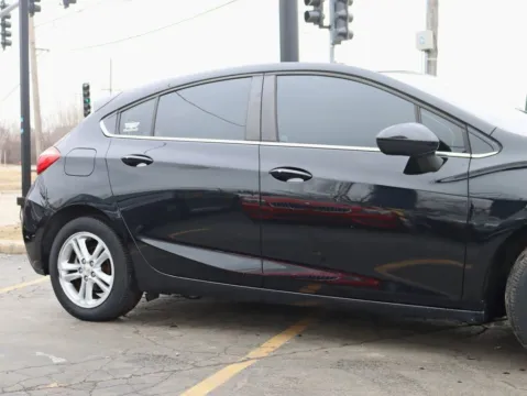 More photos of 2017 Chevrolet Cruze LT Hatchback 4D at Exclusive Autohaus - Roselle, IL