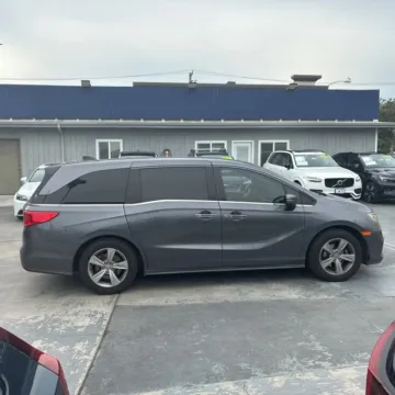 More photos of 2019 Honda Odyssey EX-L w/Navigation & RES Minivan 4D at Exclusive Autohaus - Roselle, IL