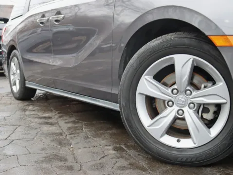 More photos of 2019 Honda Odyssey EX-L w/Navigation & RES Minivan 4D at Exclusive Autohaus - Roselle, IL