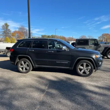 Photos of 2014 Jeep Grand Cherokee Limited Sport Utility 4D for sale in Roselle, IL at Exclusive Autohaus - Roselle