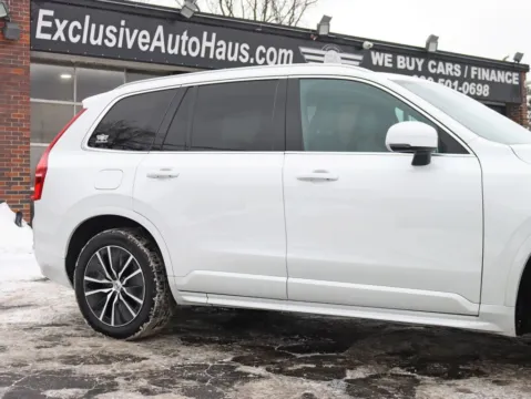 More photos of 2020 Volvo XC90 T5 Momentum Sport Utility 4D at Exclusive Autohaus - Roselle, IL