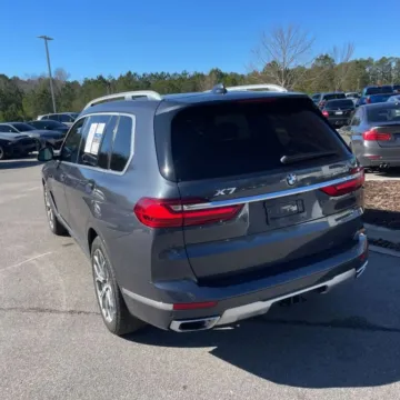 Another view of 2019 BMW X7 xDrive40i Sport Utility 4D for sale in Roselle, IL at Exclusive Autohaus - Roselle