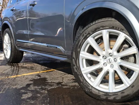 More photos of 2016 Volvo XC90 T8 Inscription Sport Utility 4D at Exclusive Autohaus - Roselle, IL