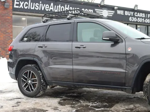 More photos of 2017 Jeep Grand Cherokee Trailhawk Sport Utility 4D at Exclusive Autohaus - Roselle, IL