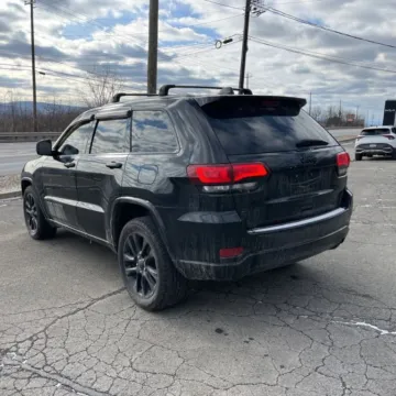 Another view of 2017 Jeep Grand Cherokee Altitude Sport Utility 4D for sale in Roselle, IL at Exclusive Autohaus - Roselle