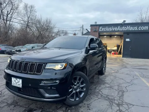 Photos of 2018 Jeep Grand Cherokee High Altitude Sport Utility 4D for sale in Roselle, IL at Exclusive Autohaus - Roselle