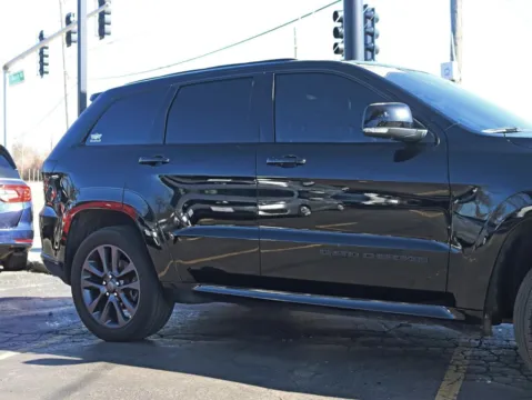More photos of 2018 Jeep Grand Cherokee High Altitude Sport Utility 4D at Exclusive Autohaus - Roselle, IL