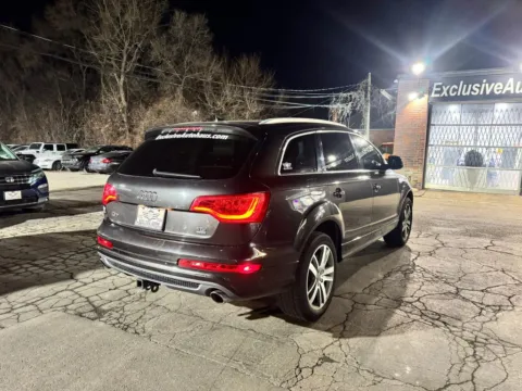 More photos of 2011 Audi Q7 3.0 TDI Quattro Premium Sport Utility 4D at Exclusive Autohaus - Roselle, IL