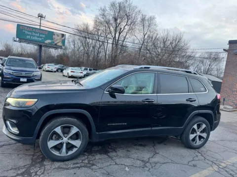 Another view of 2019 Jeep Cherokee Limited Sport Utility 4D for sale in Roselle, IL at Exclusive Autohaus - Roselle