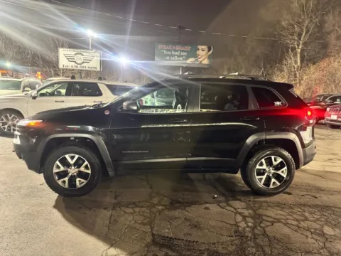 Photos of 2014 Jeep Cherokee TrailHawk Sport Utility 4D for sale in Roselle, IL at Exclusive Autohaus - Roselle