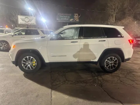 Another view of 2015 Jeep Grand Cherokee Limited Sport Utility 4D for sale in Roselle, IL at Exclusive Autohaus - Roselle