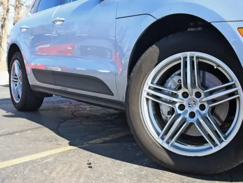 More photos of 2017 Porsche Macan S Sport Utility 4D at Exclusive Autohaus - Roselle, IL