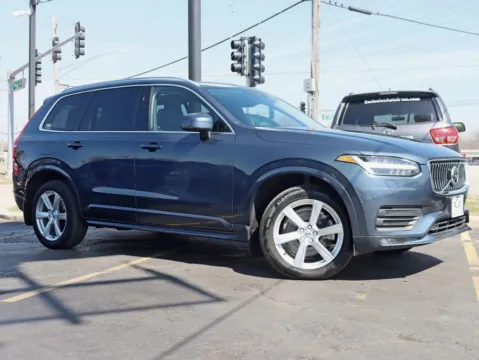 Another view of 2021 Volvo XC90 T6 Momentum Sport Utility 4D for sale in Roselle, IL at Exclusive Autohaus - Roselle