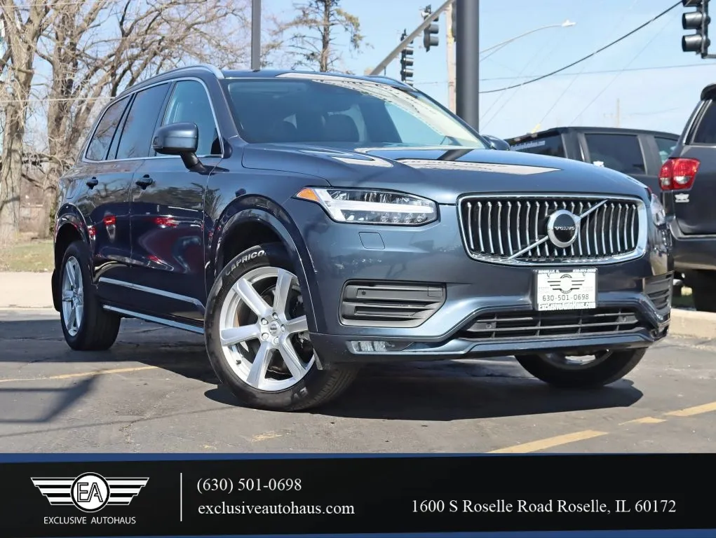 Blue 2021 Volvo XC90 T6 Momentum Sport Utility 4D for sale in Roselle, IL