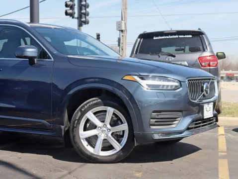 More photos of 2021 Volvo XC90 T6 Momentum Sport Utility 4D at Exclusive Autohaus - Roselle, IL