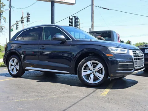 Photos of 2018 Audi Q5 Premium Plus Sport Utility 4D for sale in Roselle, IL at Exclusive Autohaus - Roselle