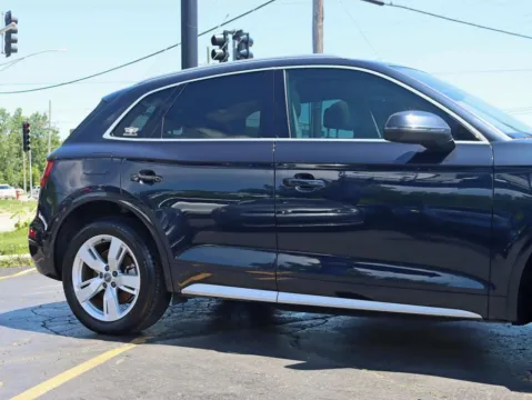 More photos of 2018 Audi Q5 Premium Plus Sport Utility 4D at Exclusive Autohaus - Roselle, IL