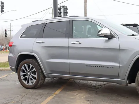 More photos of 2017 Jeep Grand Cherokee Overland Sport Utility 4D at Exclusive Autohaus - Roselle, IL