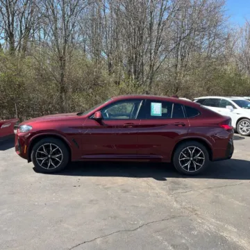 Photos of 2023 BMW X4 xDrive30i Sport Utility 4D for sale in Roselle, IL at Exclusive Autohaus - Roselle