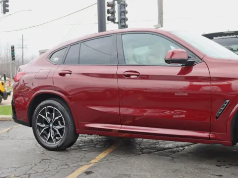 More photos of 2023 BMW X4 xDrive30i Sport Utility 4D at Exclusive Autohaus - Roselle, IL