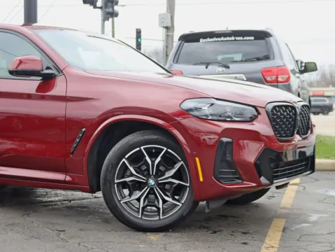 More photos of 2023 BMW X4 xDrive30i Sport Utility 4D at Exclusive Autohaus - Roselle, IL