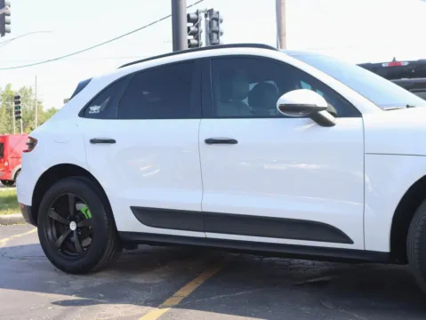 More photos of 2018 Porsche Macan Sport Utility 4D at Exclusive Autohaus - Roselle, IL