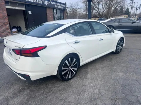 More photos of 2019 Nissan Altima 2.5 Platinum Sedan 4D at Exclusive Autohaus - Roselle, IL