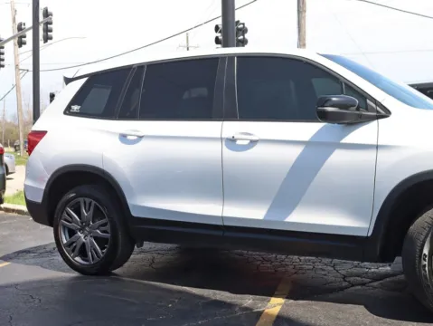 More photos of 2021 Honda Passport EX-L Sport Utility 4D at Exclusive Autohaus - Roselle, IL