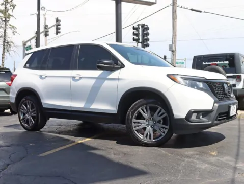 Photos of 2021 Honda Passport EX-L Sport Utility 4D for sale in Roselle, IL at Exclusive Autohaus - Roselle