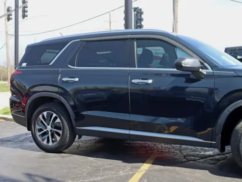 More photos of 2021 Hyundai Palisade SEL Sport Utility 4D at Exclusive Autohaus - Roselle, IL