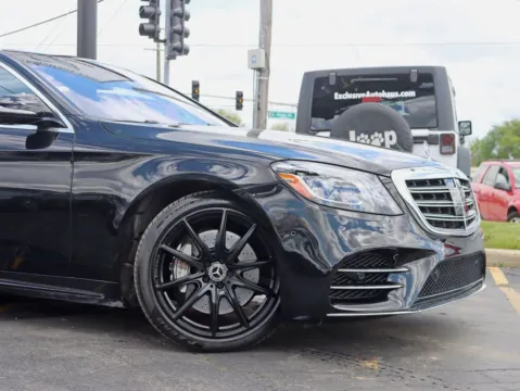 Another view of 2019 Mercedes-Benz S-Class S 560 Sedan 4D for sale in Roselle, IL at Exclusive Autohaus - Roselle