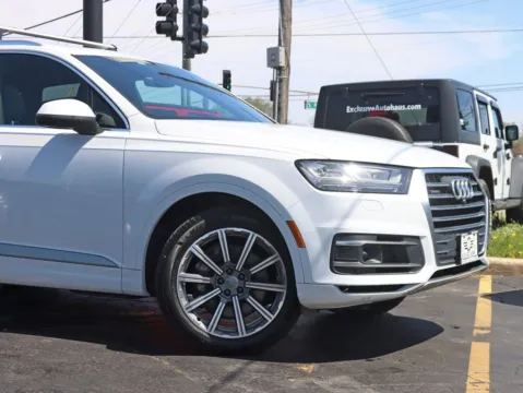 Another view of 2018 Audi Q7 3.0T Prestige Sport Utility 4D for sale in Roselle, IL at Exclusive Autohaus - Roselle