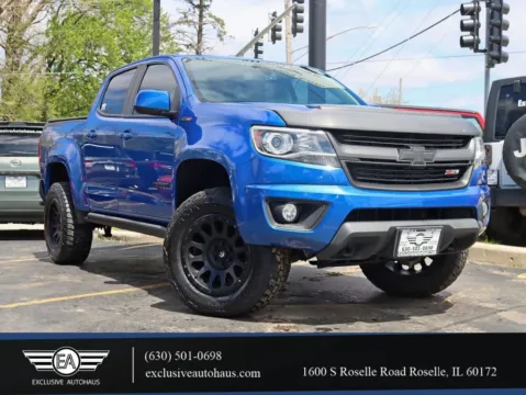 Blue 2019 Chevrolet Colorado Crew Cab Z71 Pickup 4D 5 ft for sale in Roselle, IL