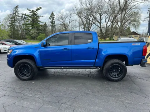 Another view of 2019 Chevrolet Colorado Crew Cab Z71 Pickup 4D 5 ft for sale in Roselle, IL at Exclusive Autohaus - Roselle